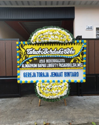 Papan Bunga Duka di Ujungberung