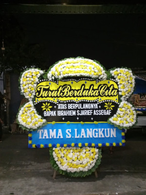 Papan Bunga Duka di Ujungberung